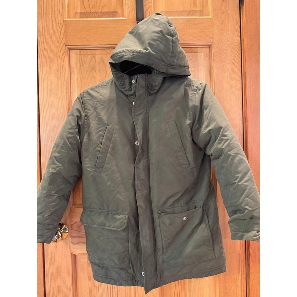 Kids Old Navy Winter Coat Sherpa lined. Size Large. Green